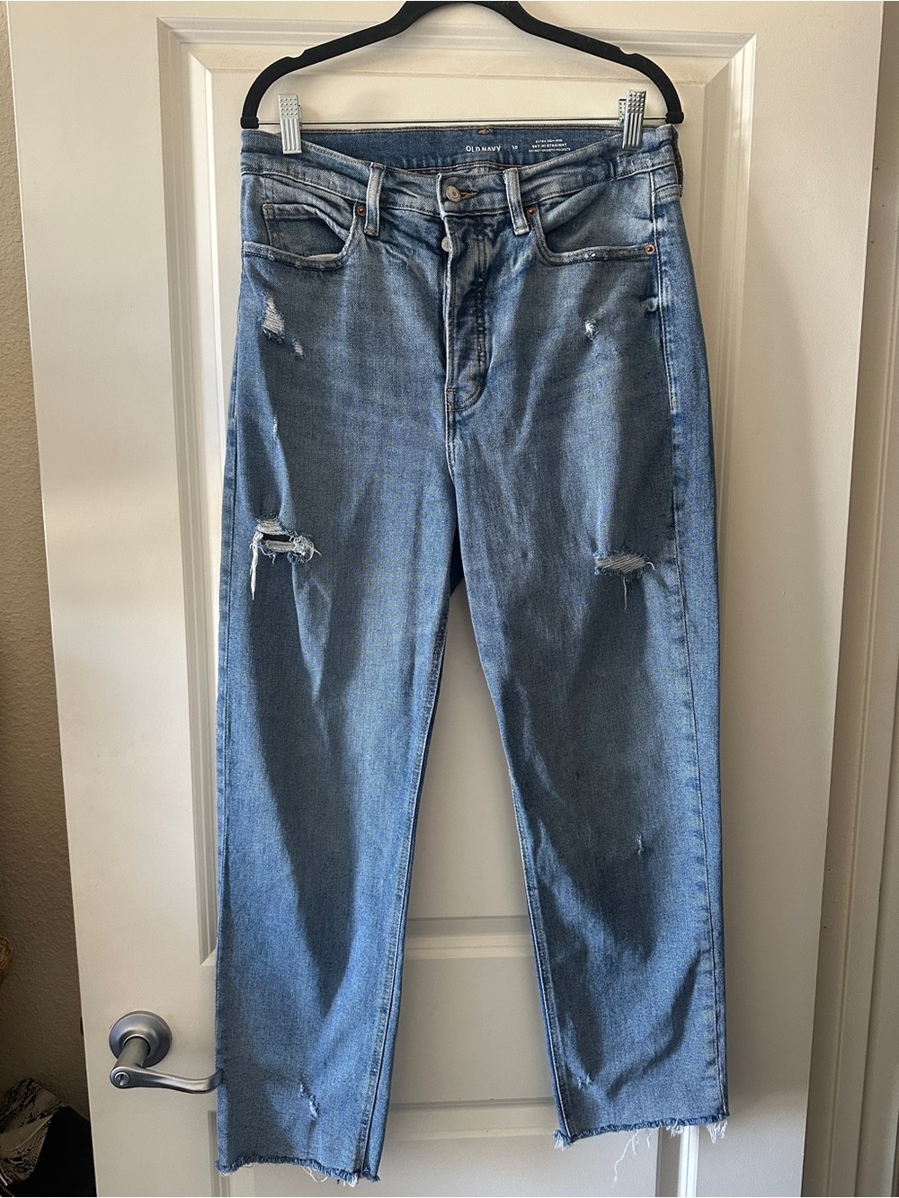 Old Navy Women’s Sky-Hi Straight Jeans with Distressing
